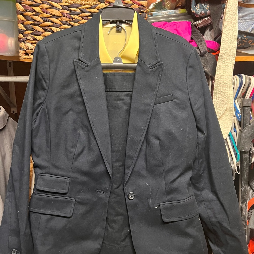 Barely use, navy blue Blazer, skirt and shirt together